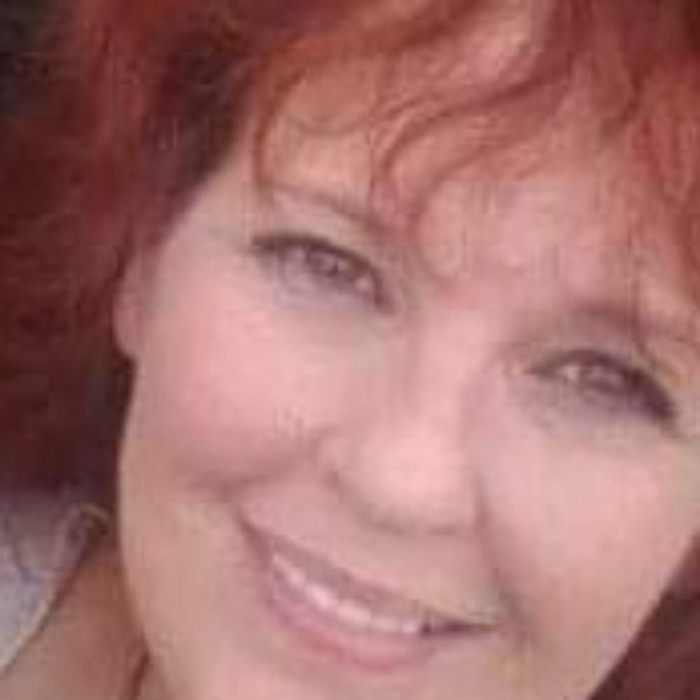 Meet your Posher, Devanie